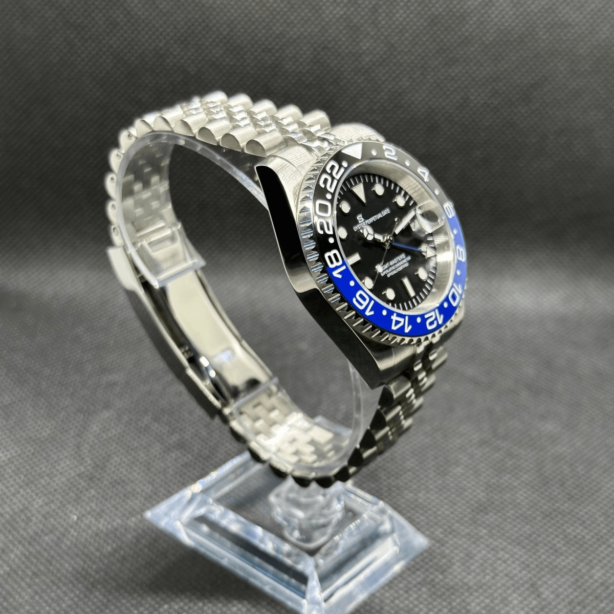 GMT Mod "Batgirl" Dive Watch - Medford Mods