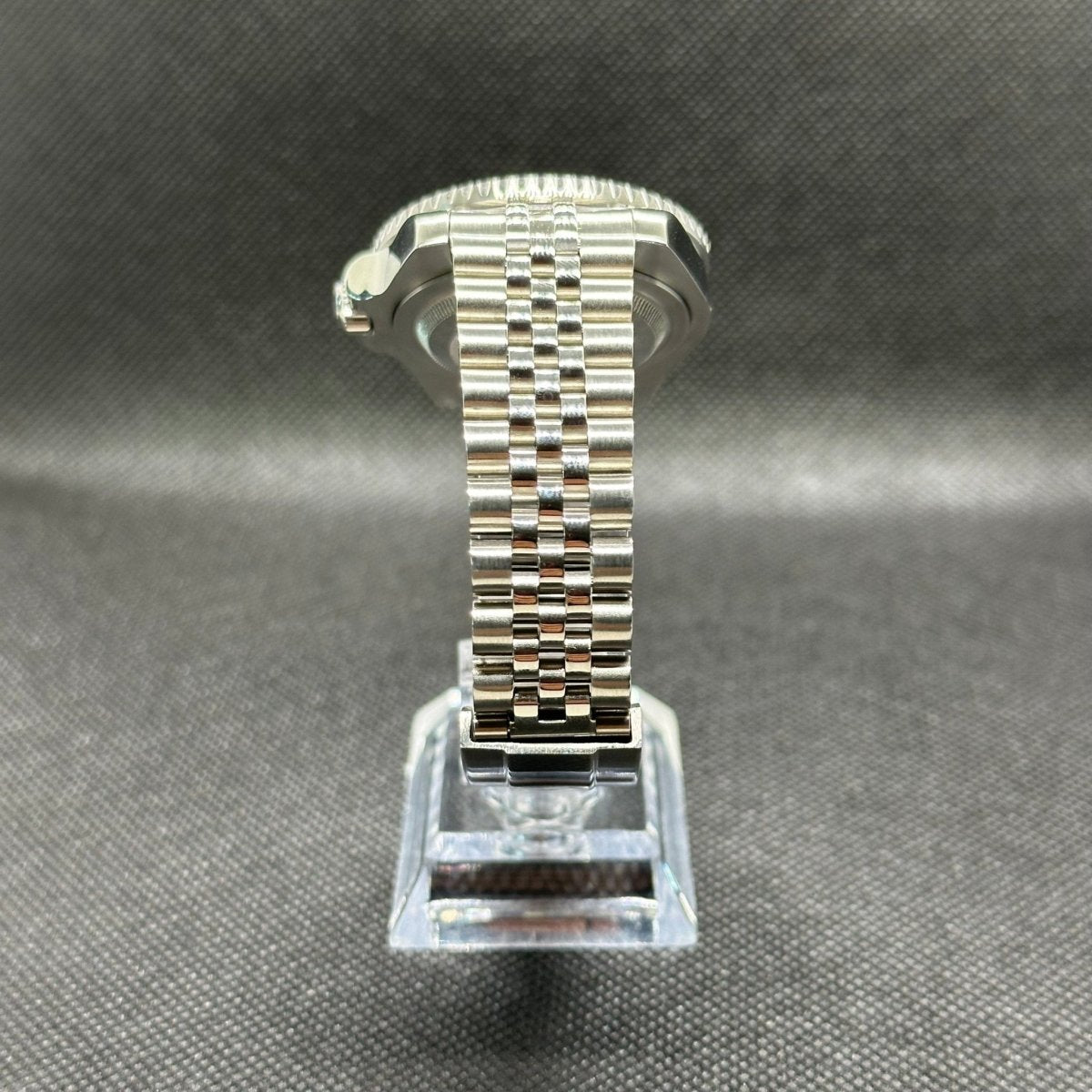 GMT Mod "Batgirl" Dive Watch - Medford Mods