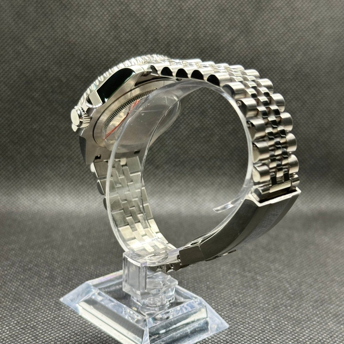 GMT Mod "Batgirl" Dive Watch (Metallic Logo) - Medford Mods