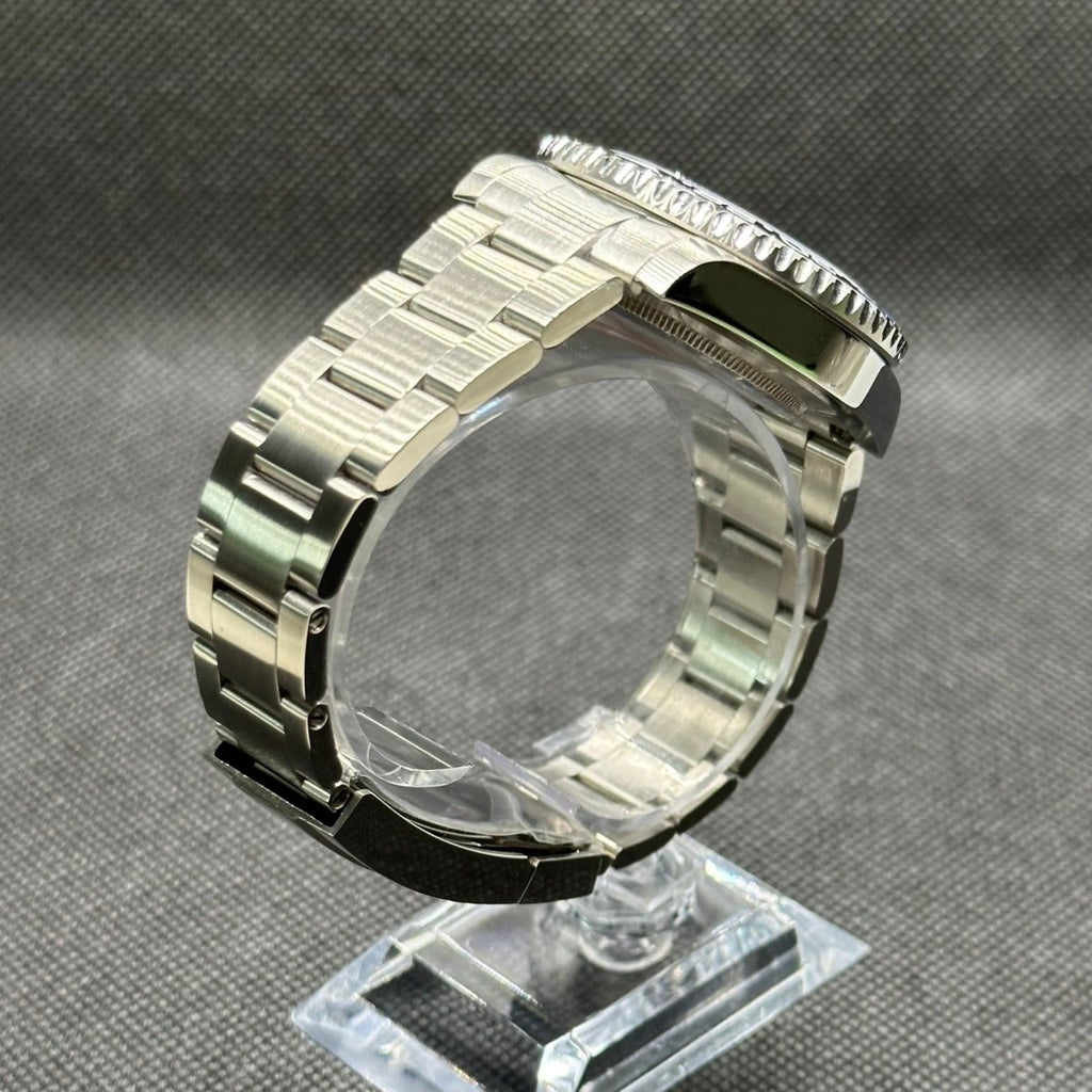 GMT Mod "Batman" Dive Watch (Metallic Logo) - Medford Mods
