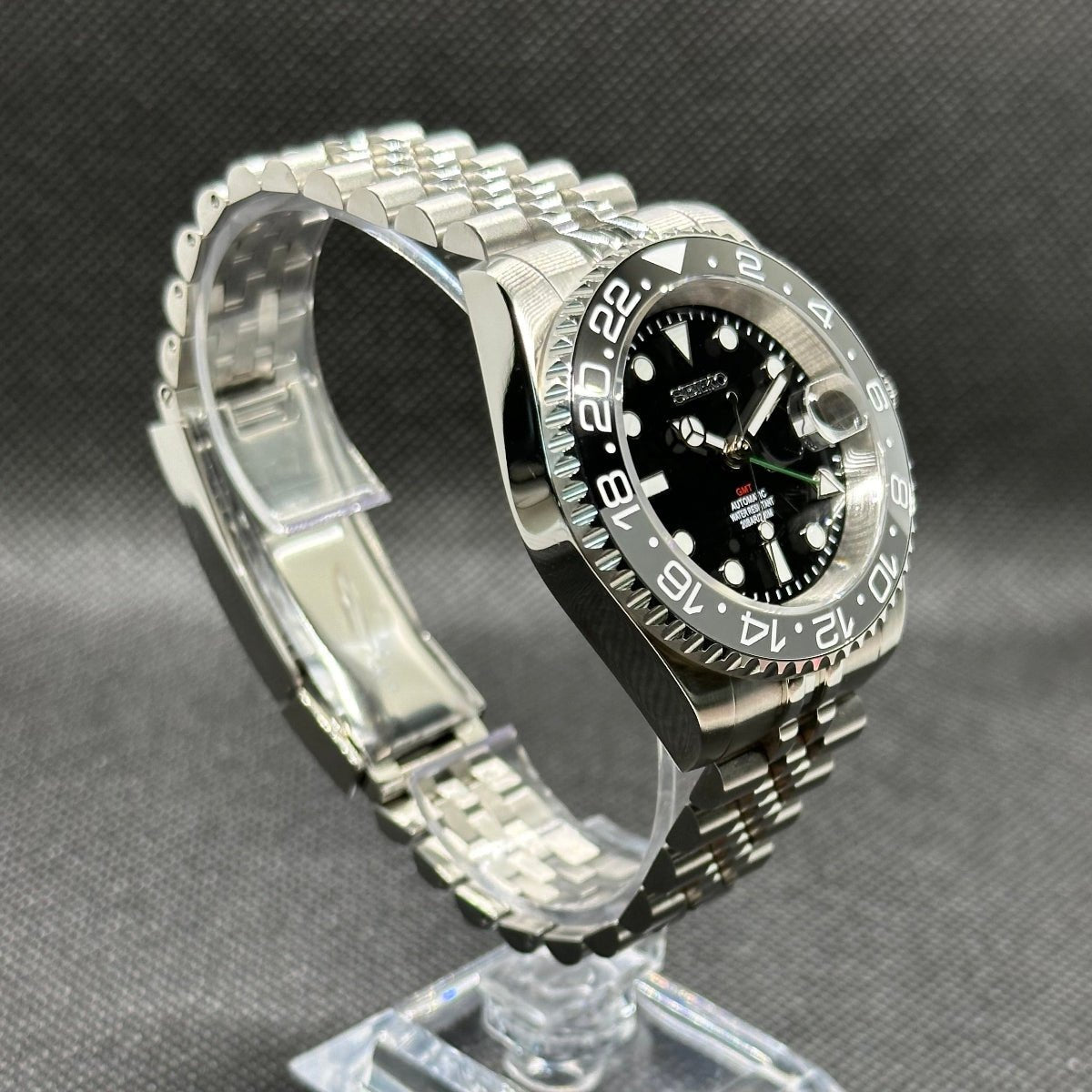 GMT Mod "Bruce Wayne" Watch (Metallic Logo) - Medford Mods