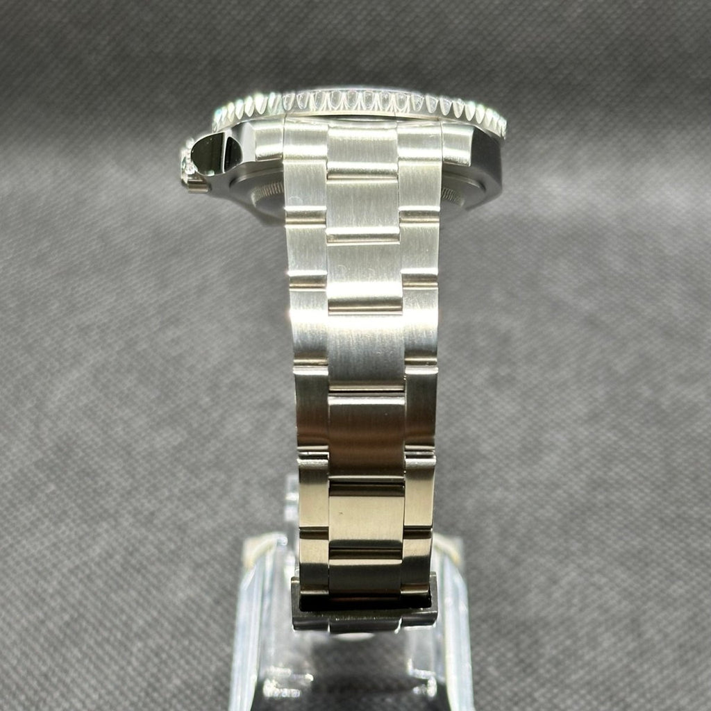 GMT Mod "Coke" Watch - Medford Mods