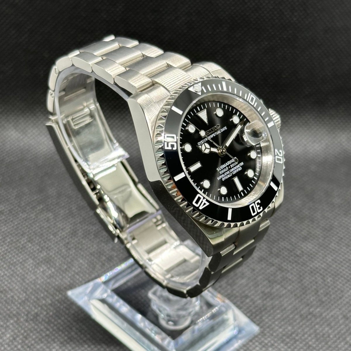 Submariner Mod "Date" Dive Watch - Medford Mods