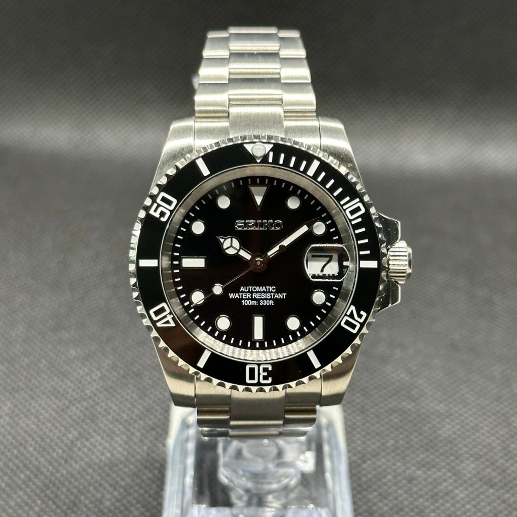 Submariner Mod "Date" Dive Watch (Metallic Logo) - Medford Mods