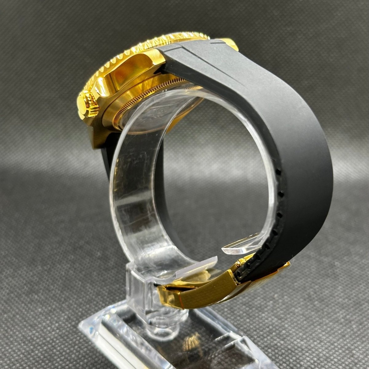 Yacht - Master Mod "Yellow Gold" Watch - Medford Mods