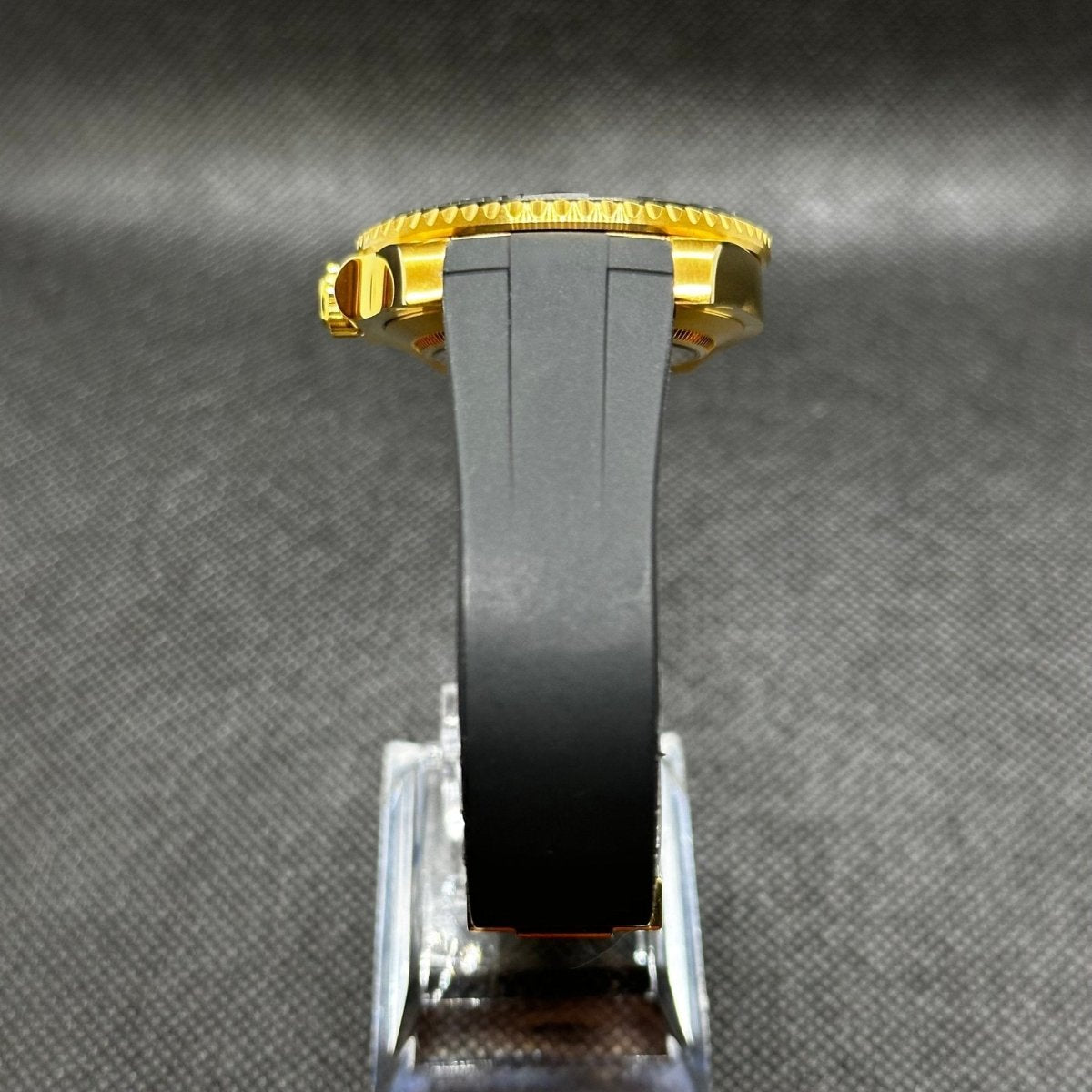 Yacht - Master Mod "Yellow Gold" Watch - Medford Mods